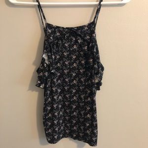 🌱American Eagle floral tank🌱